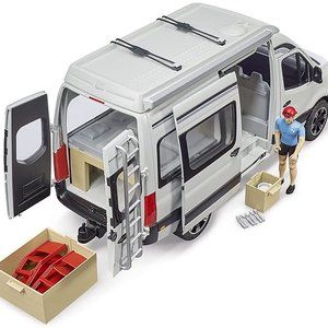 New Bruder 02672 MB Toy Sprinter Camper w/Driver Toy Vehicle
